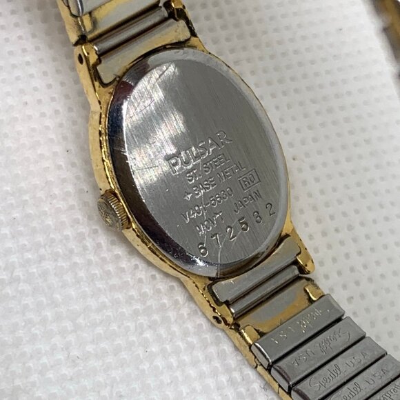 Vintage pulsar women watch 17mm oval quartz glowing in the dark 6.5” running - Picture 8 of 8